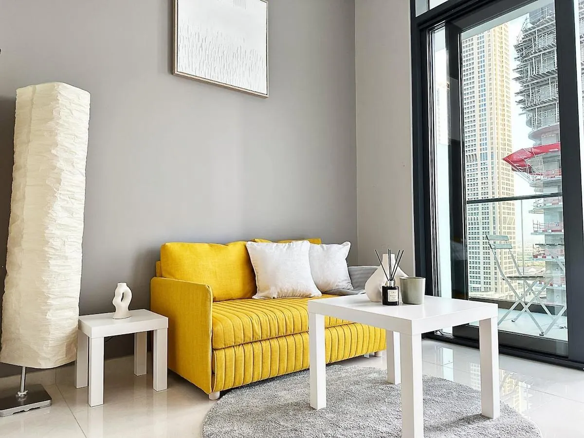 Apartment Burj Bliss - Canal-View Luxury 1Br Downtown Dubai United Arab Emirates