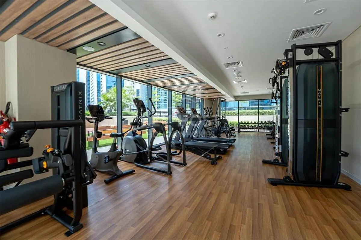 Burj Bliss - Canal-View Luxury 1Br Downtown Dubai