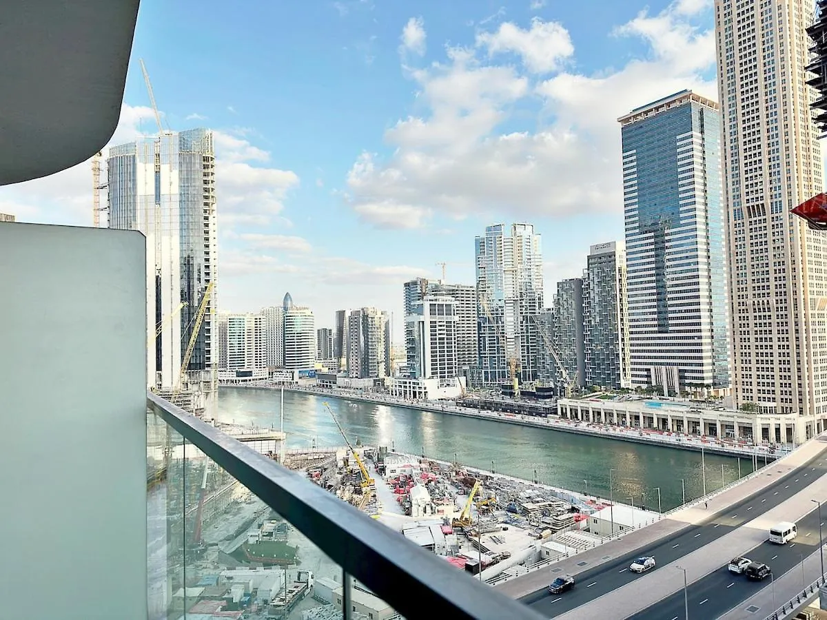 Burj Bliss - Canal-View Luxury 1Br Downtown Dubai United Arab Emirates