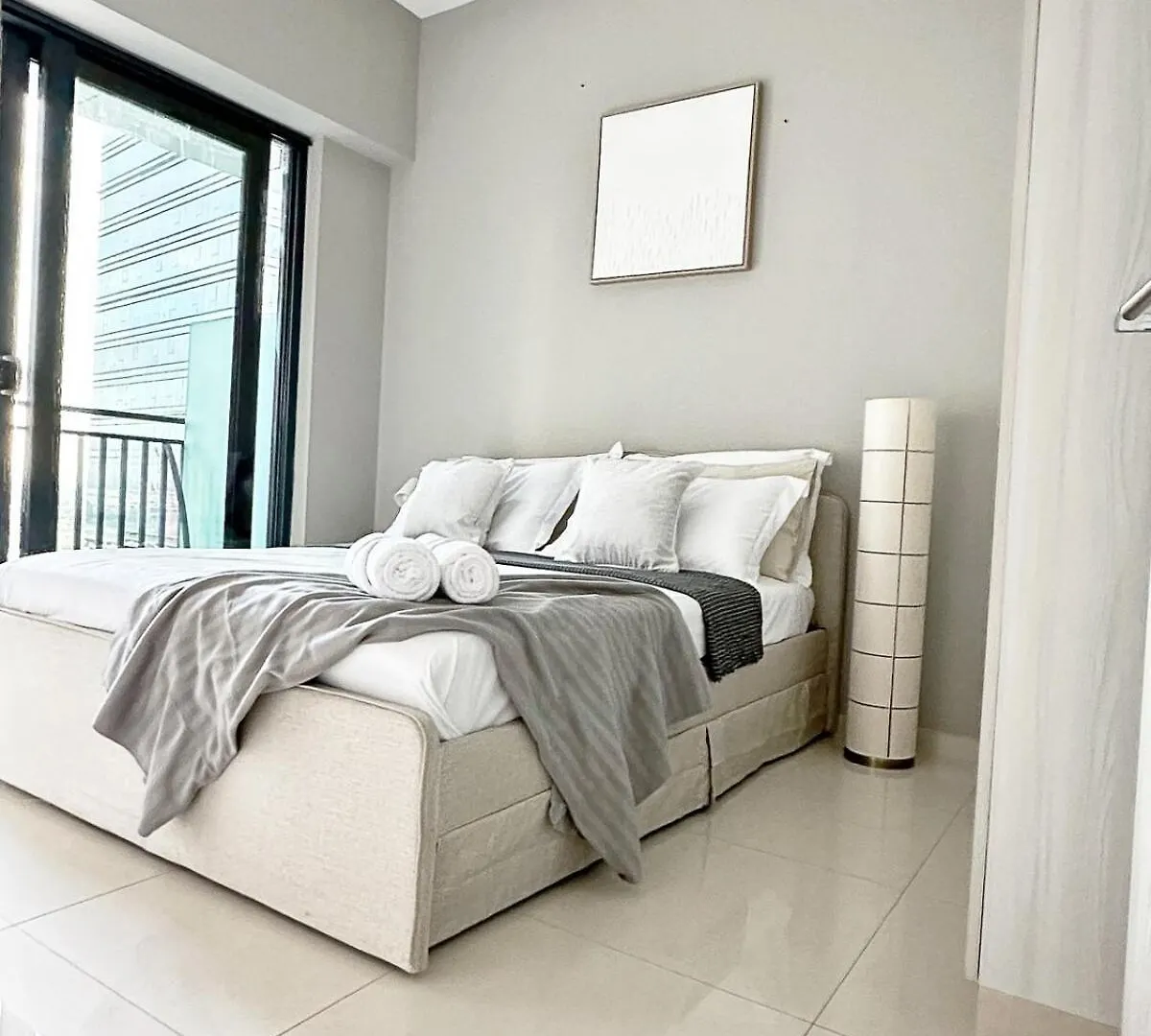 Appartement Burj Bliss - Canal-View Luxury 1Br Downtown Dubai