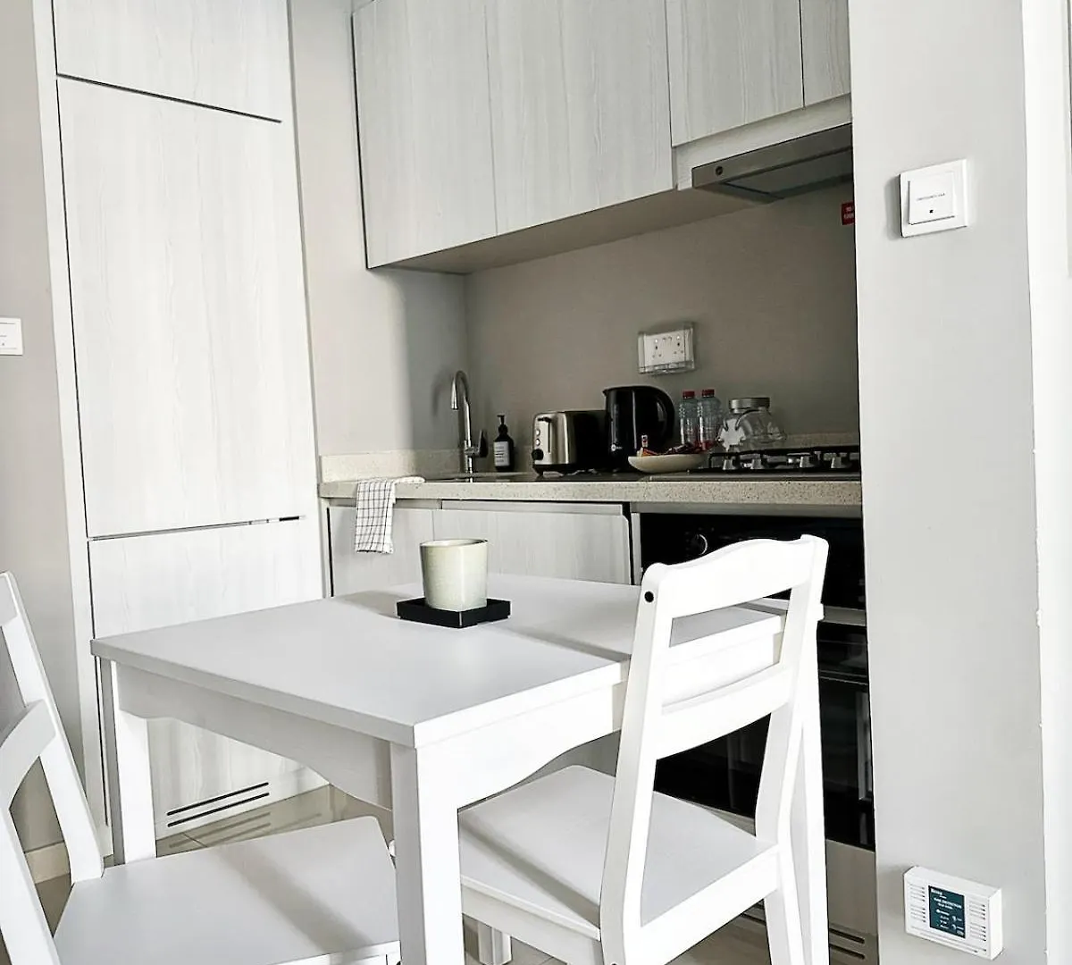 Burj Bliss - Canal-View Luxury 1Br Downtown Dubai